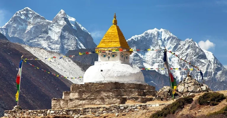 VIew around Dingboche