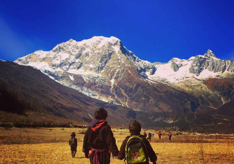 Kids at sama gaun village