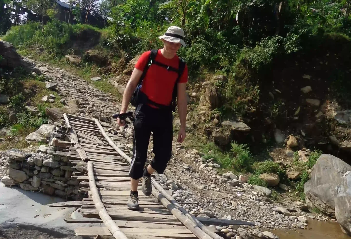 Machha khola to Deng for Manaslu trek