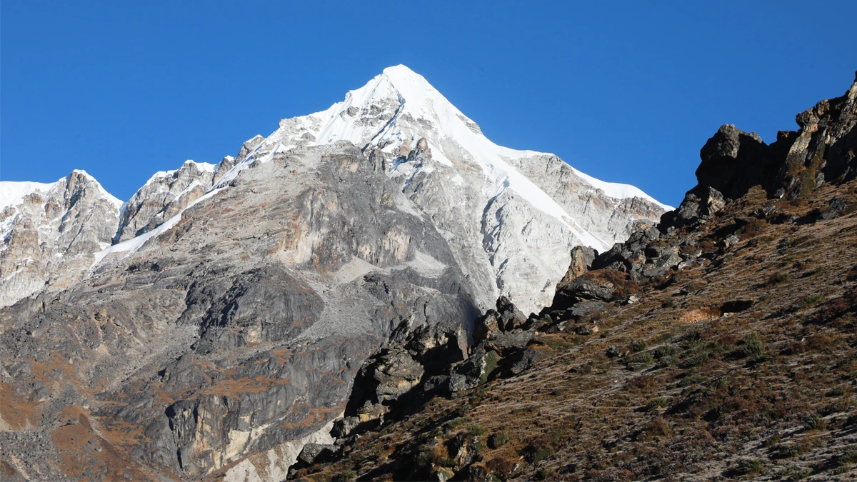 View form Khambachen