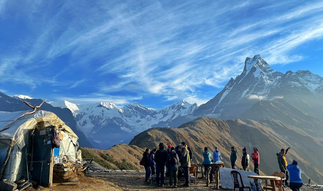 Mardi Himal trek ridge view Machapuchare