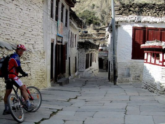 Ride to Marpha