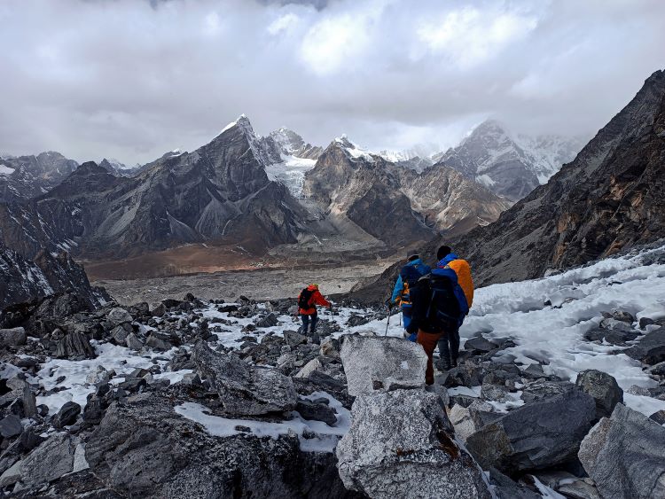 Trekking Kongma La pass in the Everest region