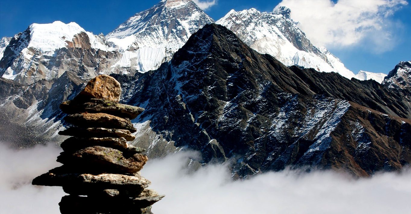 High pass trekking in the Everest region