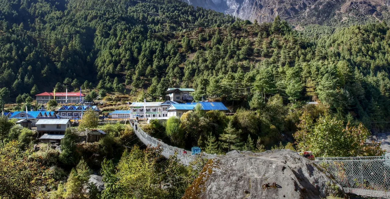 Phakding-village-everest-trek