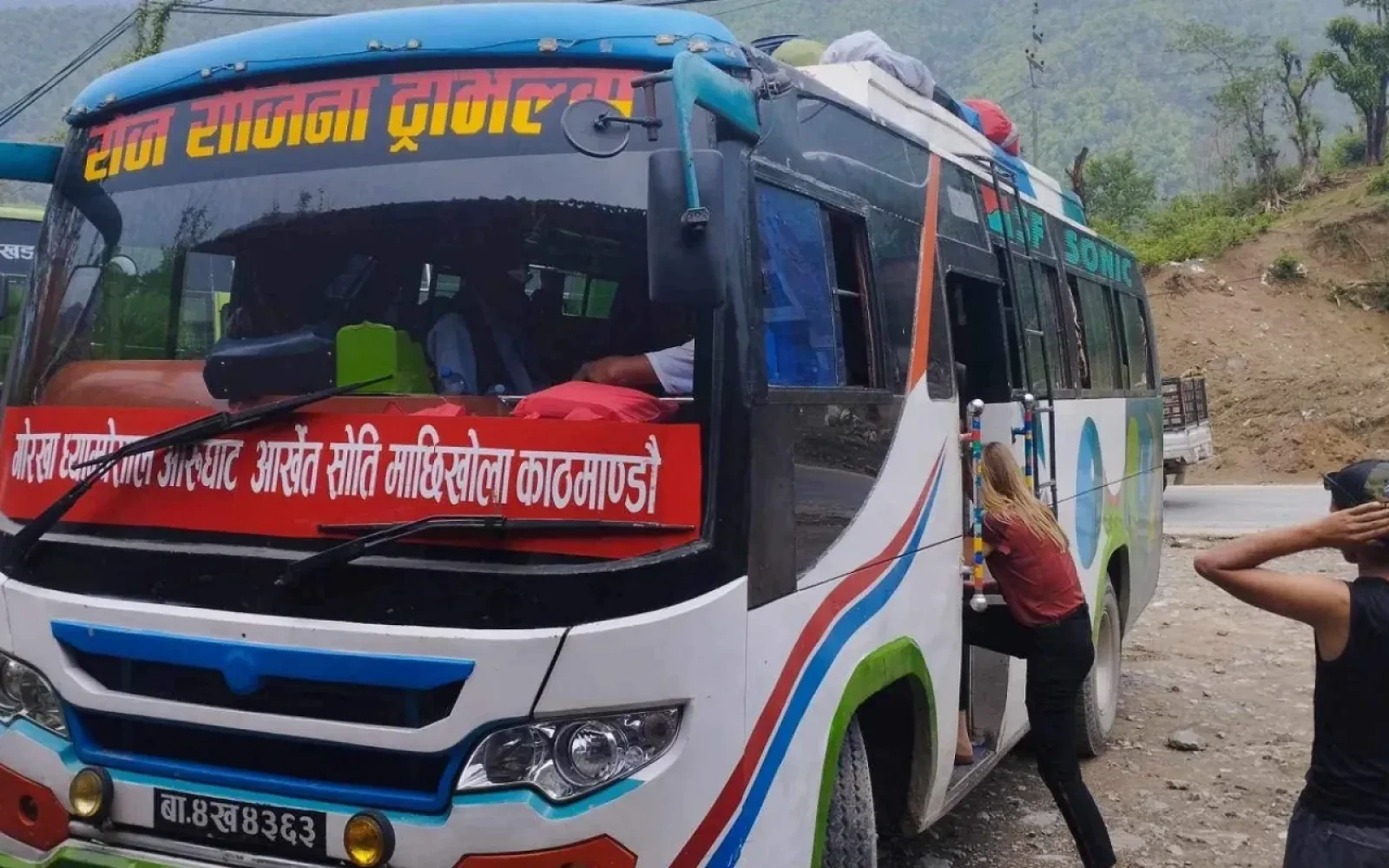 A local bus on the route from Kathmandu towards Machha Khola