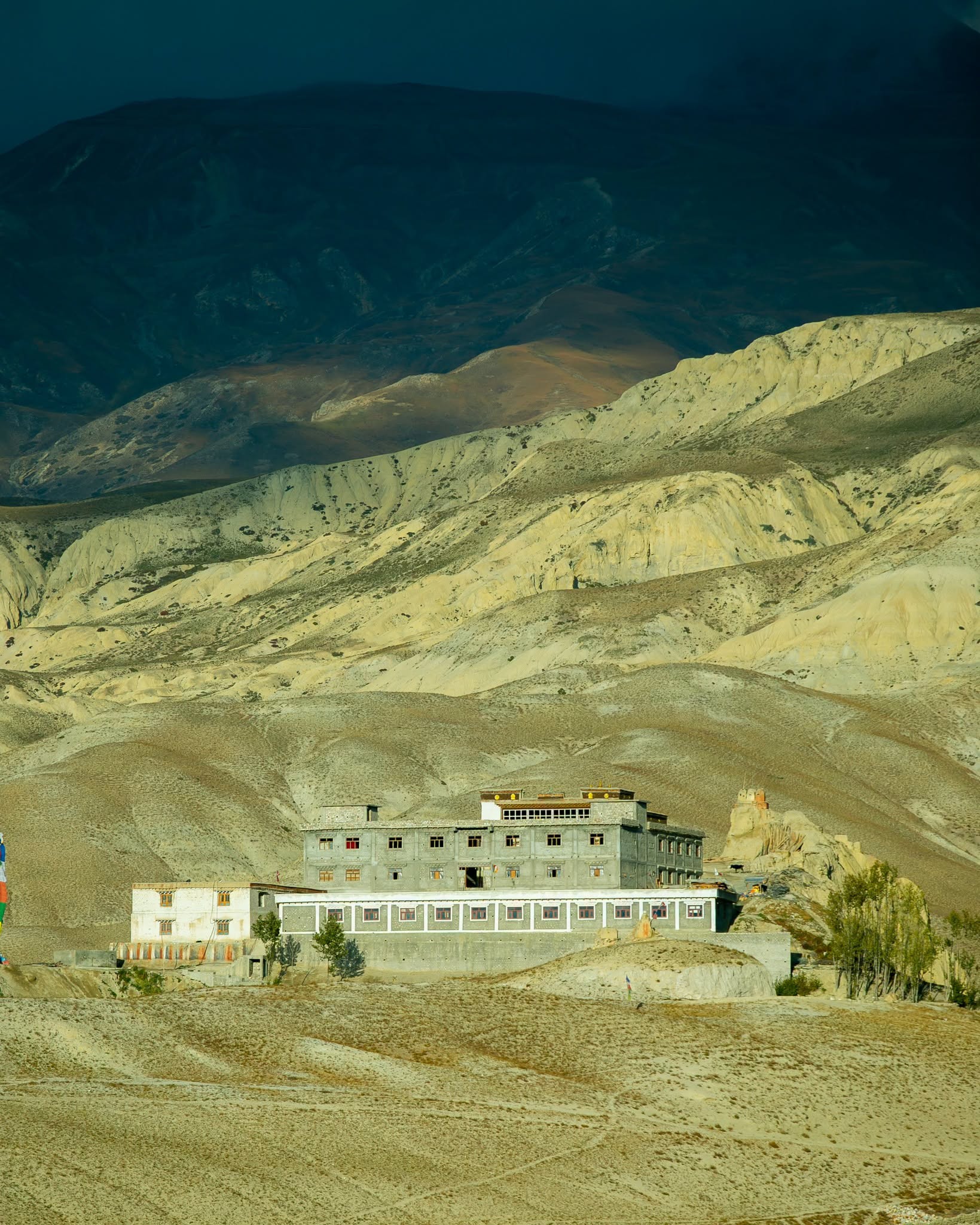 Dry desert landscape on the Upper Mustang trek in Nepal
