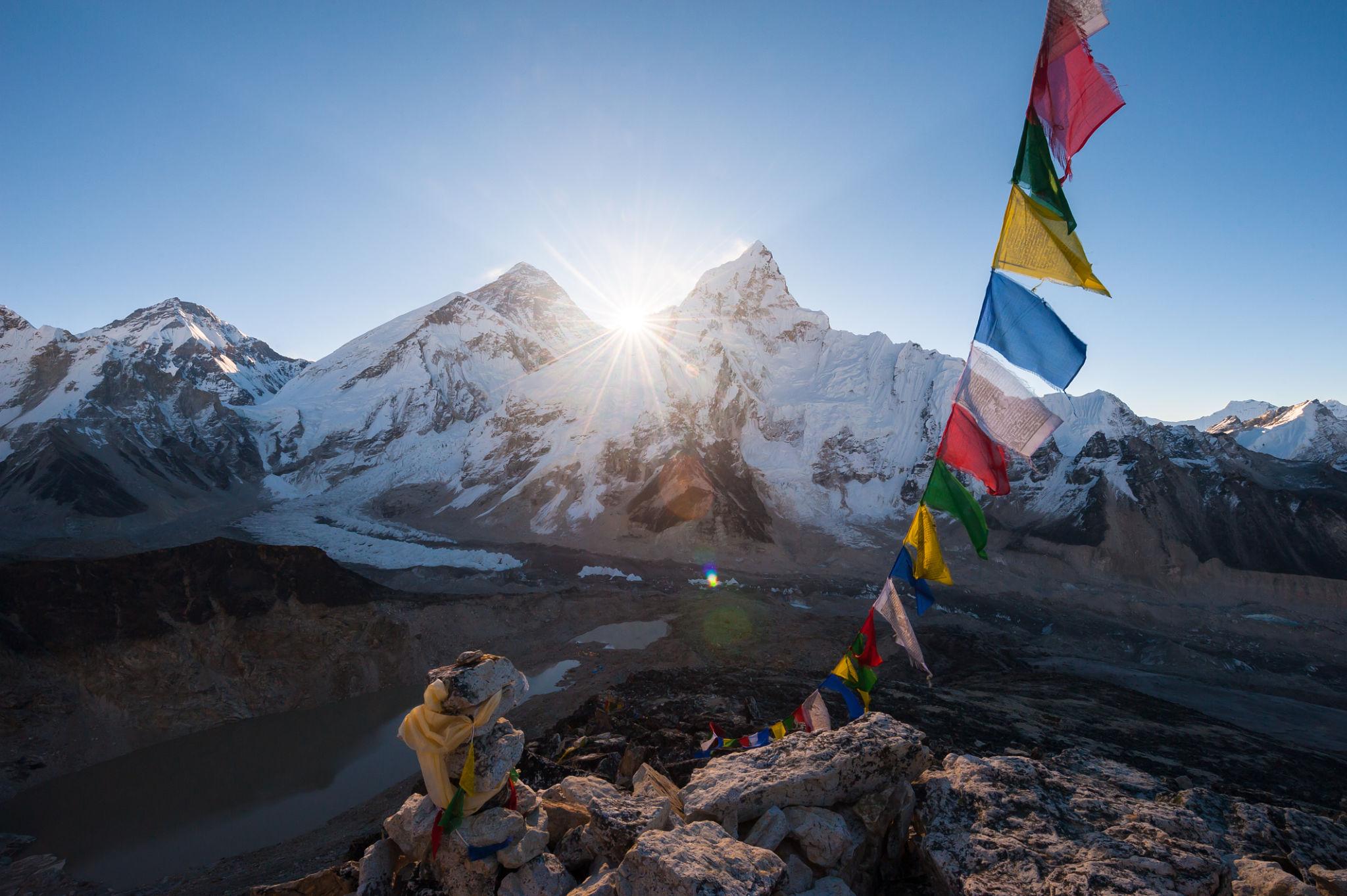 Mount Everest seen from Kala Patthar on the Everest Base Camp trek