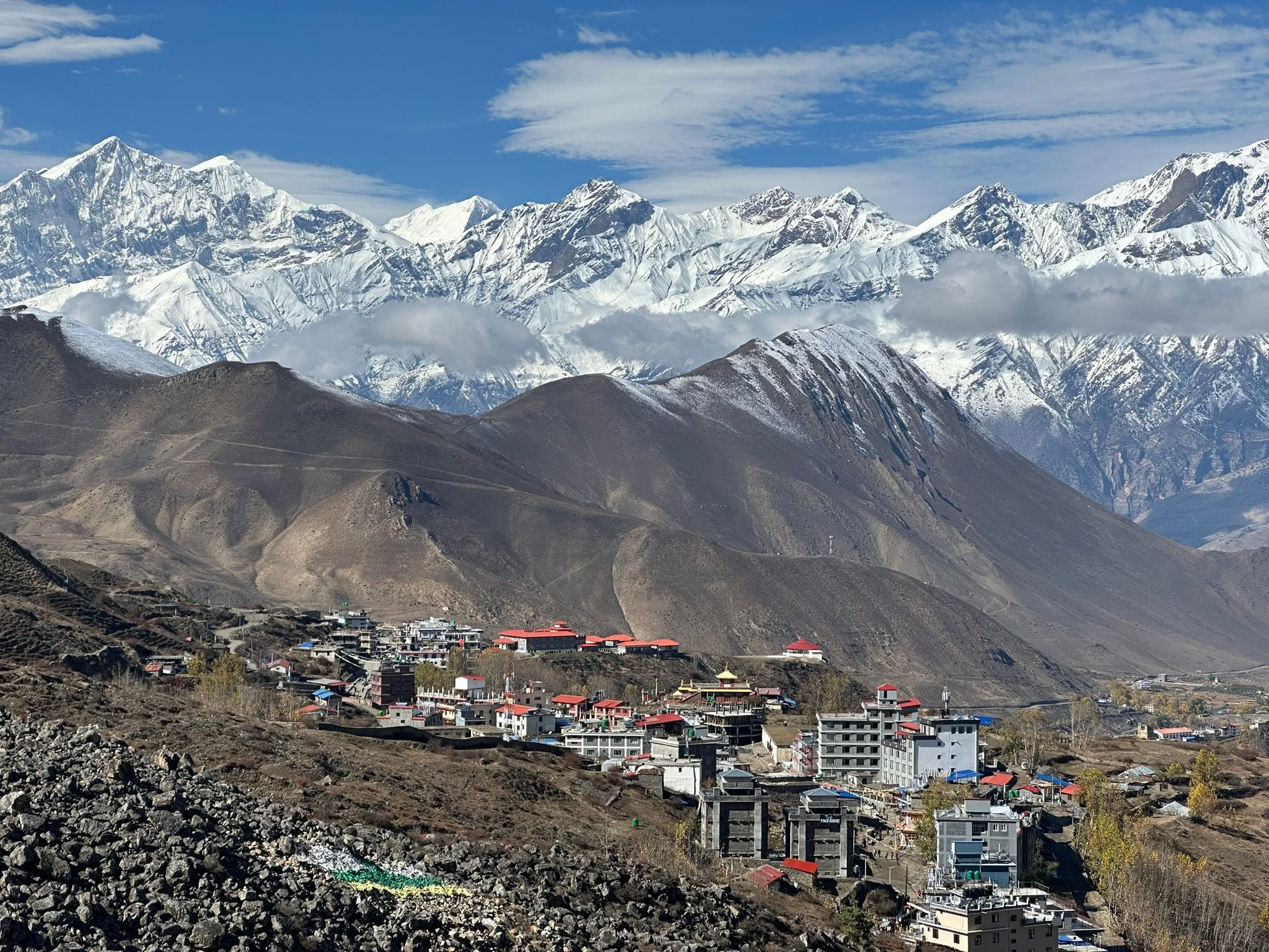Trail and dry mountain landscape near Muktinath